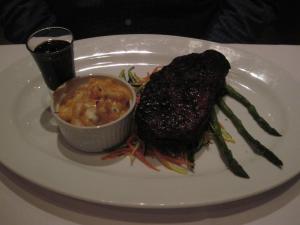 New York Strip, balsamic glaze, mac-n-cheese, asparagus