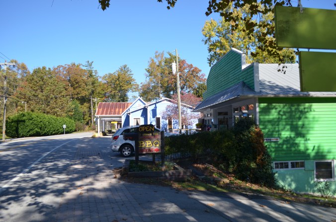 entrance to Hubba Hubba Smokehouse in Flat Rock, NC