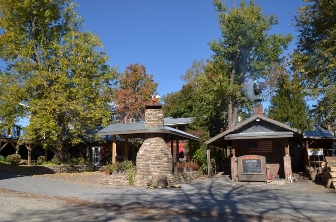 Hubba Hubba Smokehouse in Flat Rock, NC
